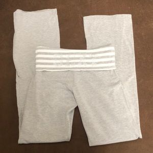 Y2K bedazzled flared leggings